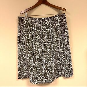 Eddie Bauer Linen blend brown flowered skirt. Size 14